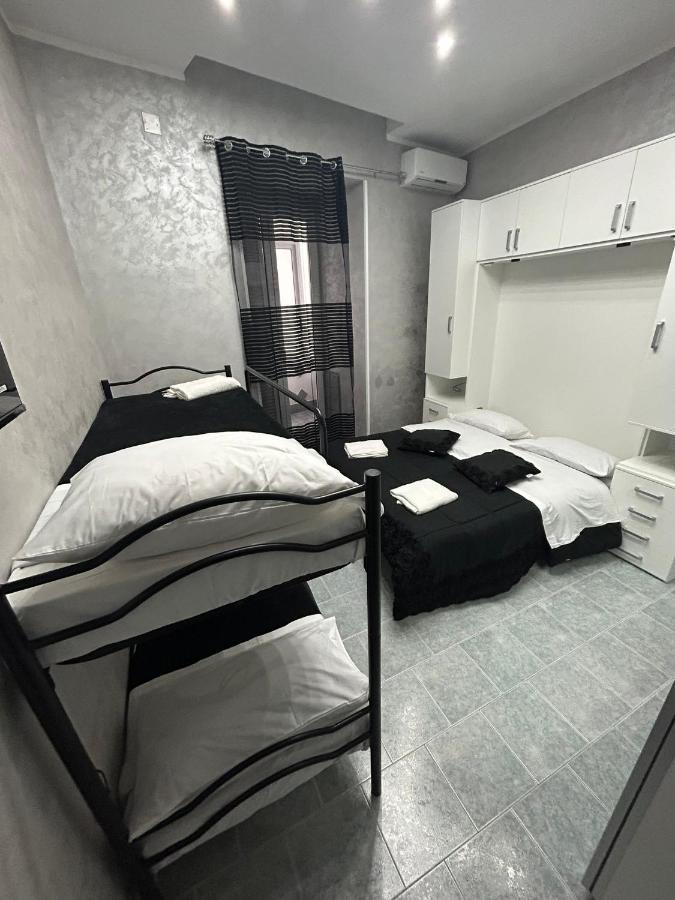 Da Concettina House Appartement Napels Buitenkant foto